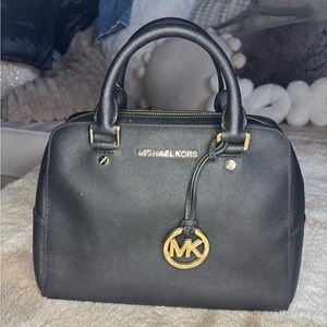 Michael Kors Black and Gold Hand Bag